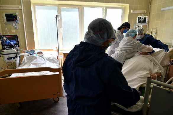 Ismét csaknem háromezer új beteget regisztráltak Ukrajnában