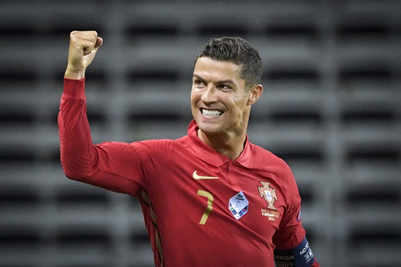 Ronaldo két csodagóllal beírta magát a történelemkönyvekbe