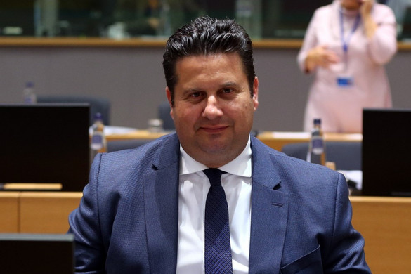 Málta szocialista kormánya ellen mégsem indít eljárást a baloldali többségű Európai Parlament