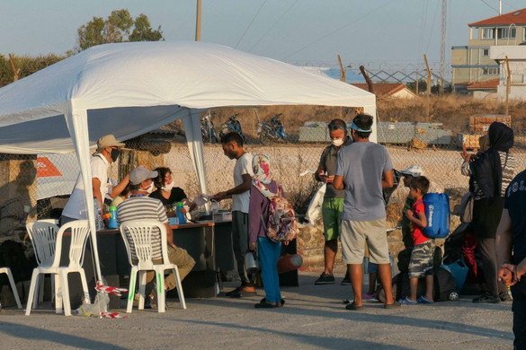 Nem engedi el a görög kormány Leszboszról a moriai bevándorlókat