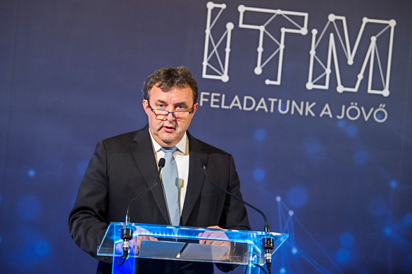 Palkovics: A kormány elkötelezett az egyetemközpontú innovációs rendszer mellett