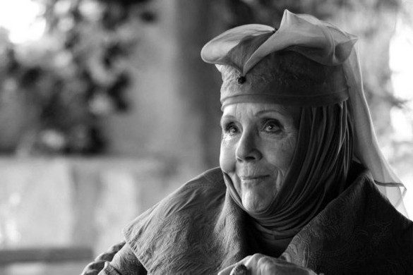 Elhunyt Diana Rigg, a Trónok harca Töviskirálynője