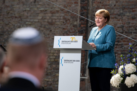 Merkel: Erősödik a zsidóellenesség Németországban