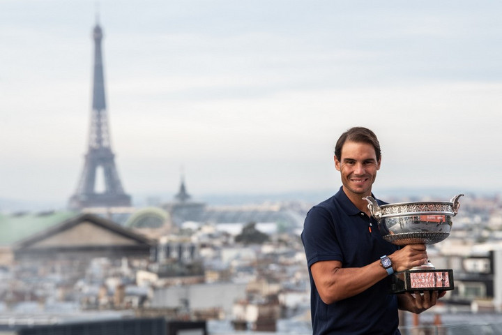 Nadal múzeumába került a Roland Garroson nyert 13. Grand Slam-trófeája