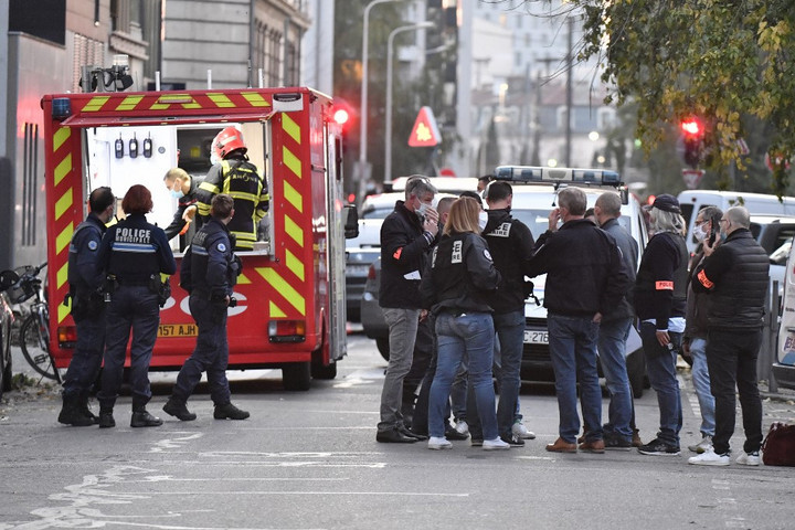 Fotó: AFP/Philippe Desmazes Rálőttek egy ortodox papra Lyonban, a támadó elmenekült