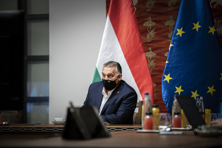 Fotó: MTI/Miniszterelnöki Sajtóiroda/Benko Vivien Cher V4-csúcson és az Európai Tanács ülésén vett részt Orbán Viktor