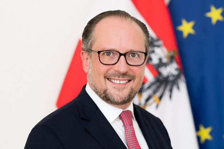 Az osztrák külügyminiszter is covidos