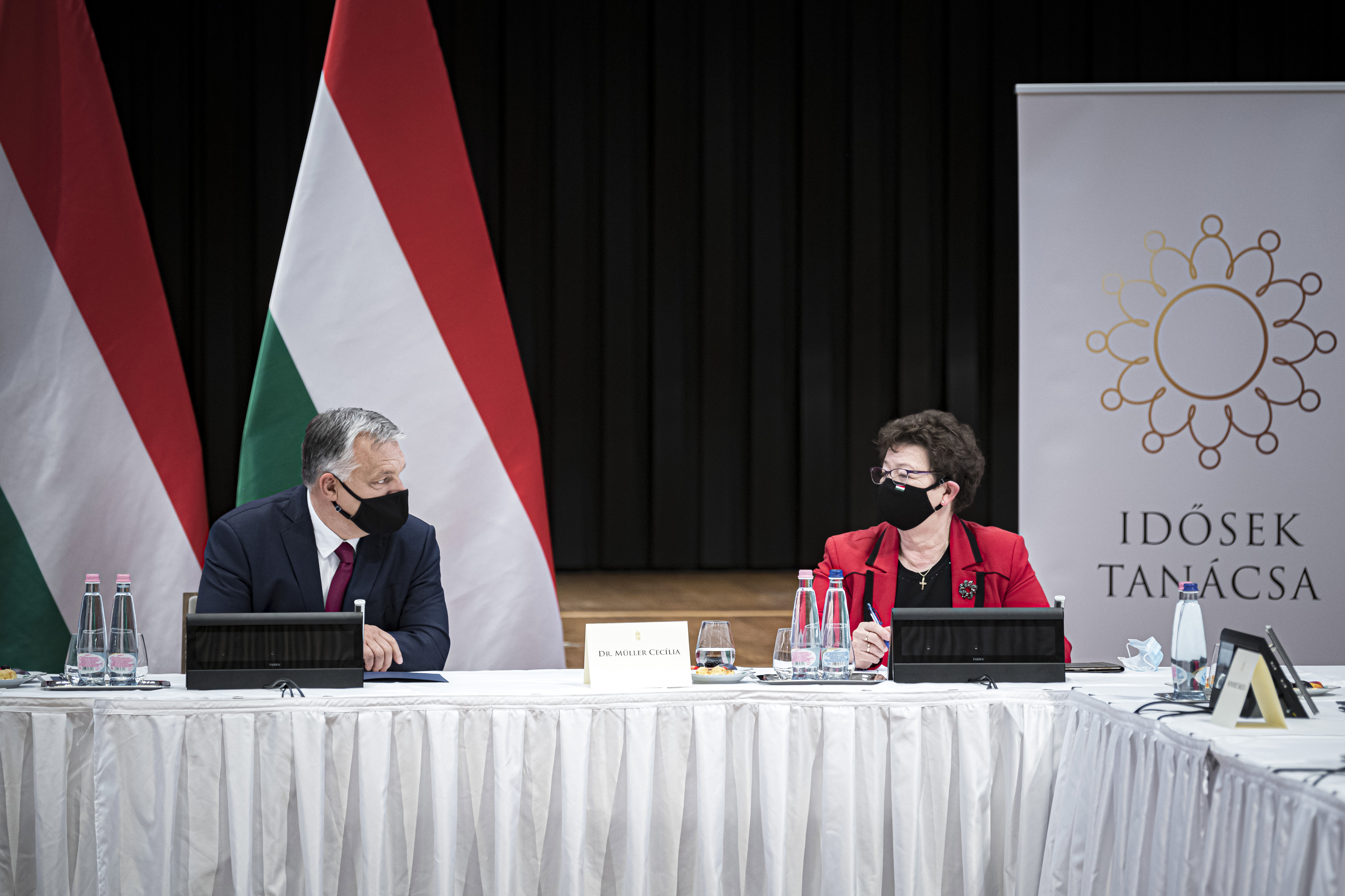 A jövő év elején megkezdi a kormány a 13. havi nyugdíj visszaépítését