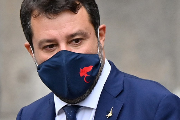Az olasz sajtó szerint Matteo Salvini nyerte a bírósági csata első menetét