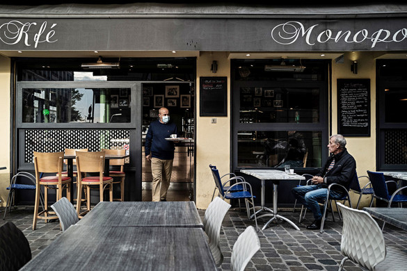 Kijárási tilalom jön a francia nagyvárosokban