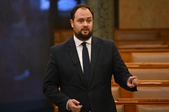 „A baloldal egy hataloméhes, piti fenyegető banda”