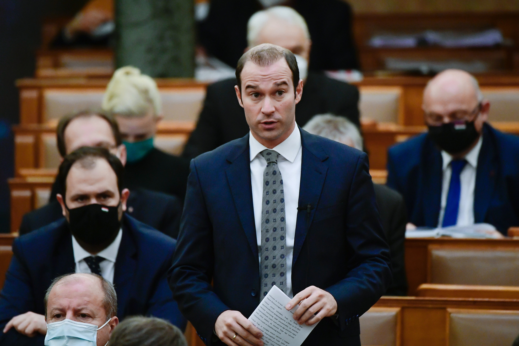 Fotó: MTI/Koszticsák Szilárd Hollik István KDNP-s képviselő felszólal napirend előtt az Országgyűlés plenáris ülésén