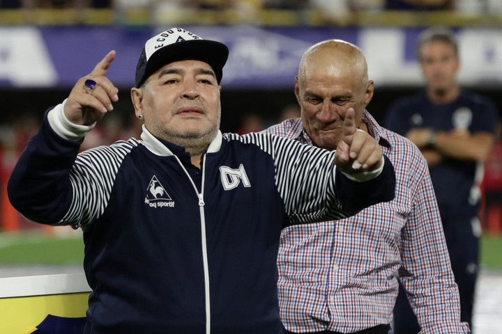 Sikeres volt Diego Maradona műtétje