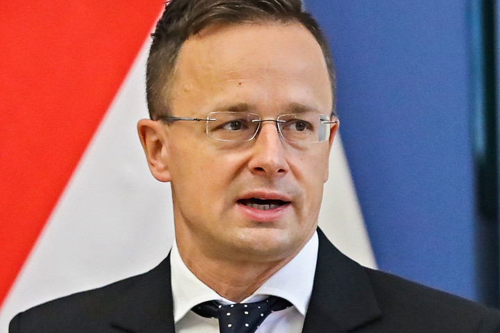Fotó: MH Komoly előrelépés a magyar gázellátásban a cseppfolyósított gáz megjelenése