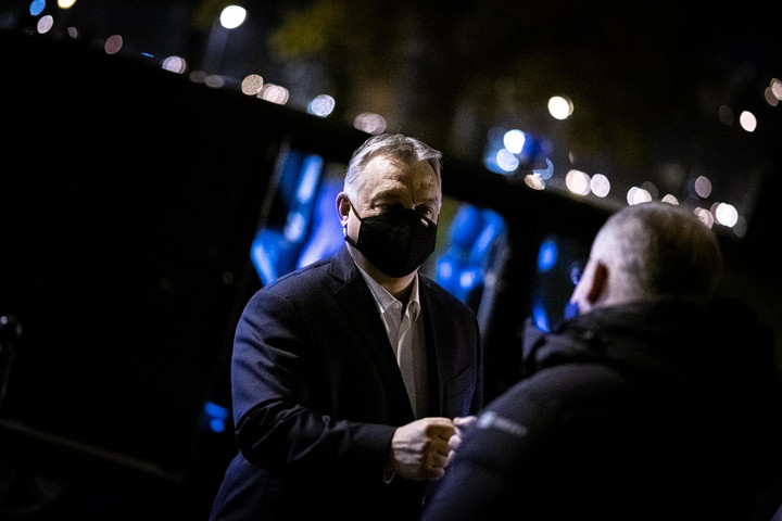 Fotó: Facebook/Orbán Viktor Orbán Viktor ma is az operatív törzs ülésén kezdte a napot