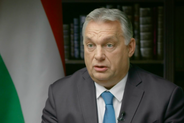 Orbán: Kötelező lesz közterületeken is a maszkviselés