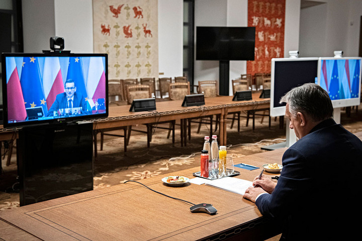 Fotó: MTI/Miniszterelnöki Sajtóiroda Soros ismét kiadta a tűzparancsot