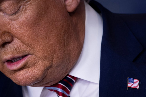 Trump: Joe Biden teljesen hamisan pózol győztesként