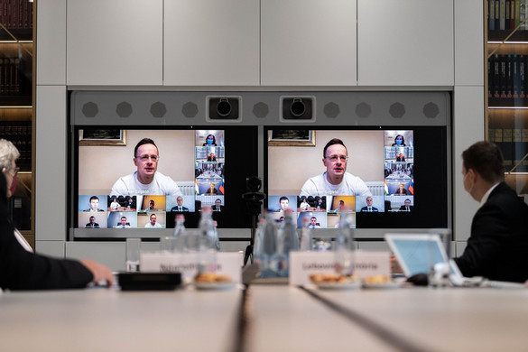 Jövő héten érkezhet az orosz vakcinaminta Magyarországra