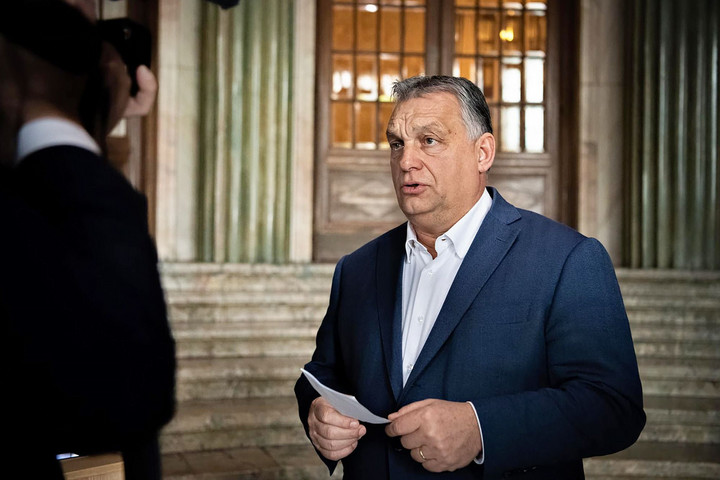 Fotó: Orbán Viktor Facebook-oldala Digitális vakcinaigazolás is készül