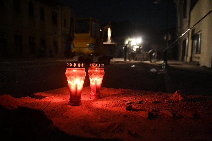 Négyen meghaltak, miután tűz pusztított a hírhedt teheráni Evin börtönben