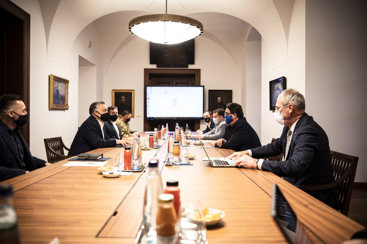 Fotó: MTI/Miniszterelnöki Sajtóiroda Orbán Viktor: Hétfőn döntések várhatók