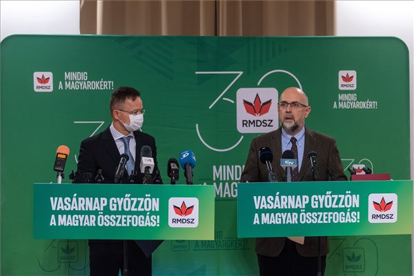 Fotó: MTI/Kiss Gábor Jót tenne a magyar-román viszonynak, ha az RMDSZ erősebb lenne a román parlamentben