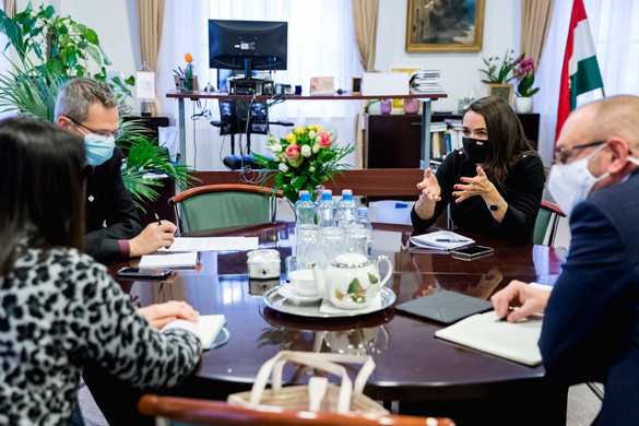 Három családszervezettel egyeztetett Novák Katalin