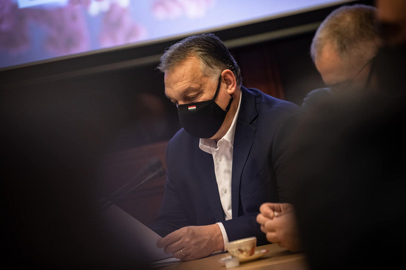 A kormányfő az operatív törzs ülésén kezdte a napot