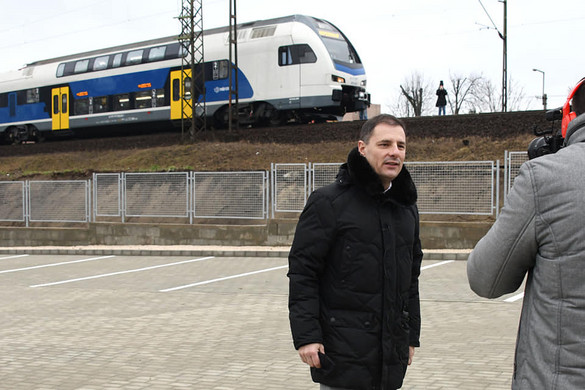 Tuzson: Célunk, hogy az ingázók gyorsabban érjenek célba