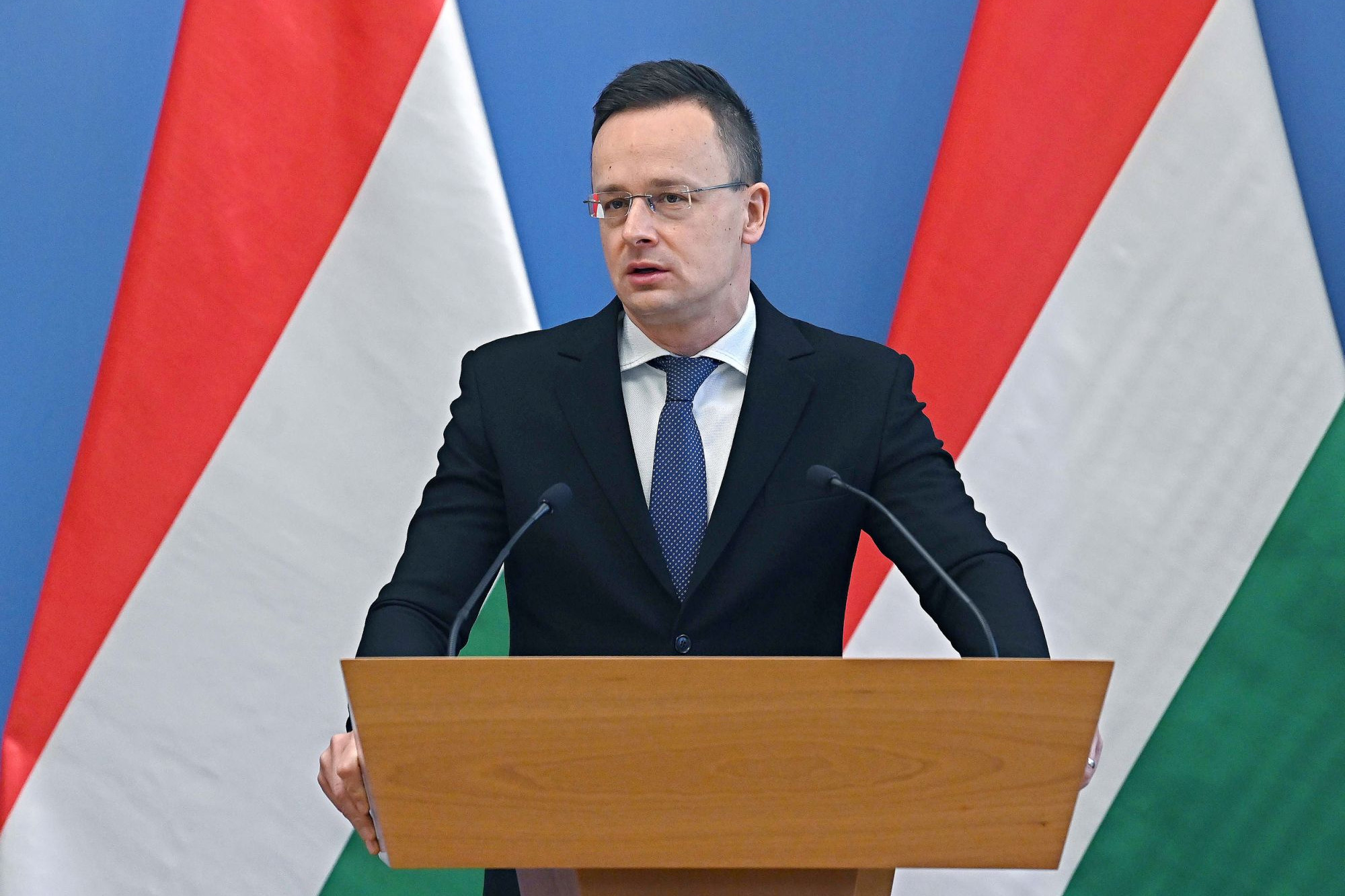 Szijjártó: Ha a károgókra hallgatunk, a járvány ledöntötte volna a lábáról a magyar gazdaságot