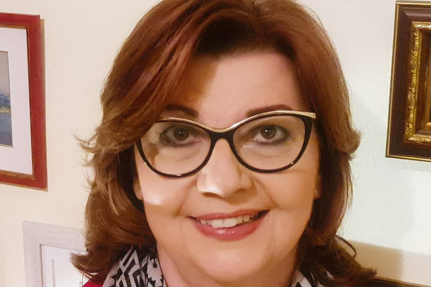Fotó: Facebook/Gy. Németh Erzsébet Gy. Németh Erzsébet az állami információs plakátok megrongálásával kíván médiafigyelmet és támogatottságot kiharcolni