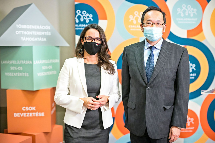 Fotó: MH/Kékesi Donát Követné hazánkat Japán