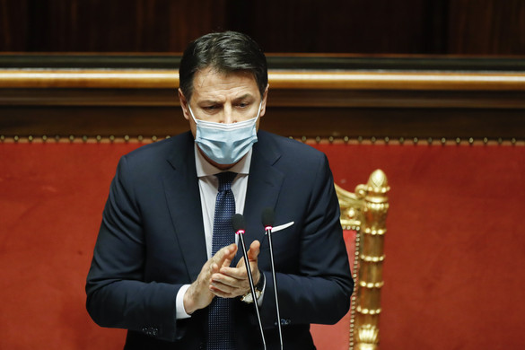 Conte ragaszkodik a hatalomhoz, a felsőházban is megkapta a bizalmat