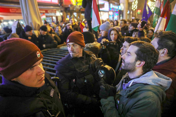 Eltűnt a füstgránáthajító Fekete-Győr büszkesége