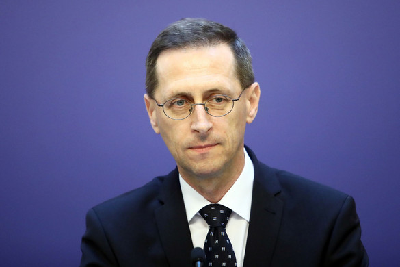 Varga Mihály: Minden beruházás az újraindítást szolgálja