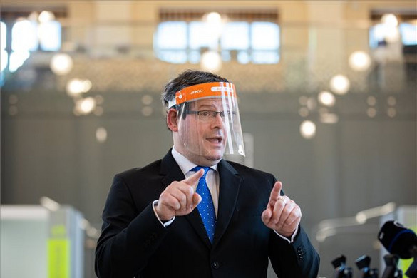 Újabb fejlesztések segítik a siketeket és nagyothallókat a kormányablakokban