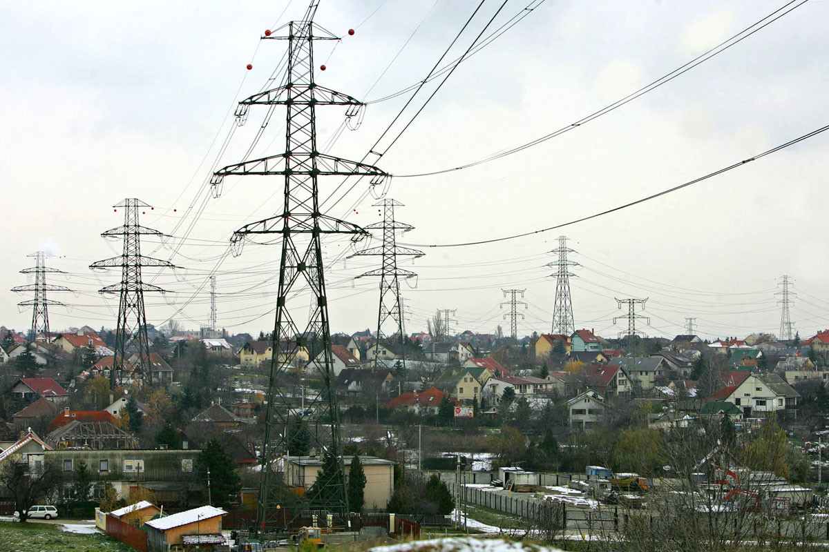 Történelmi csúcson a villamos­energia-rendszer ­terhelése