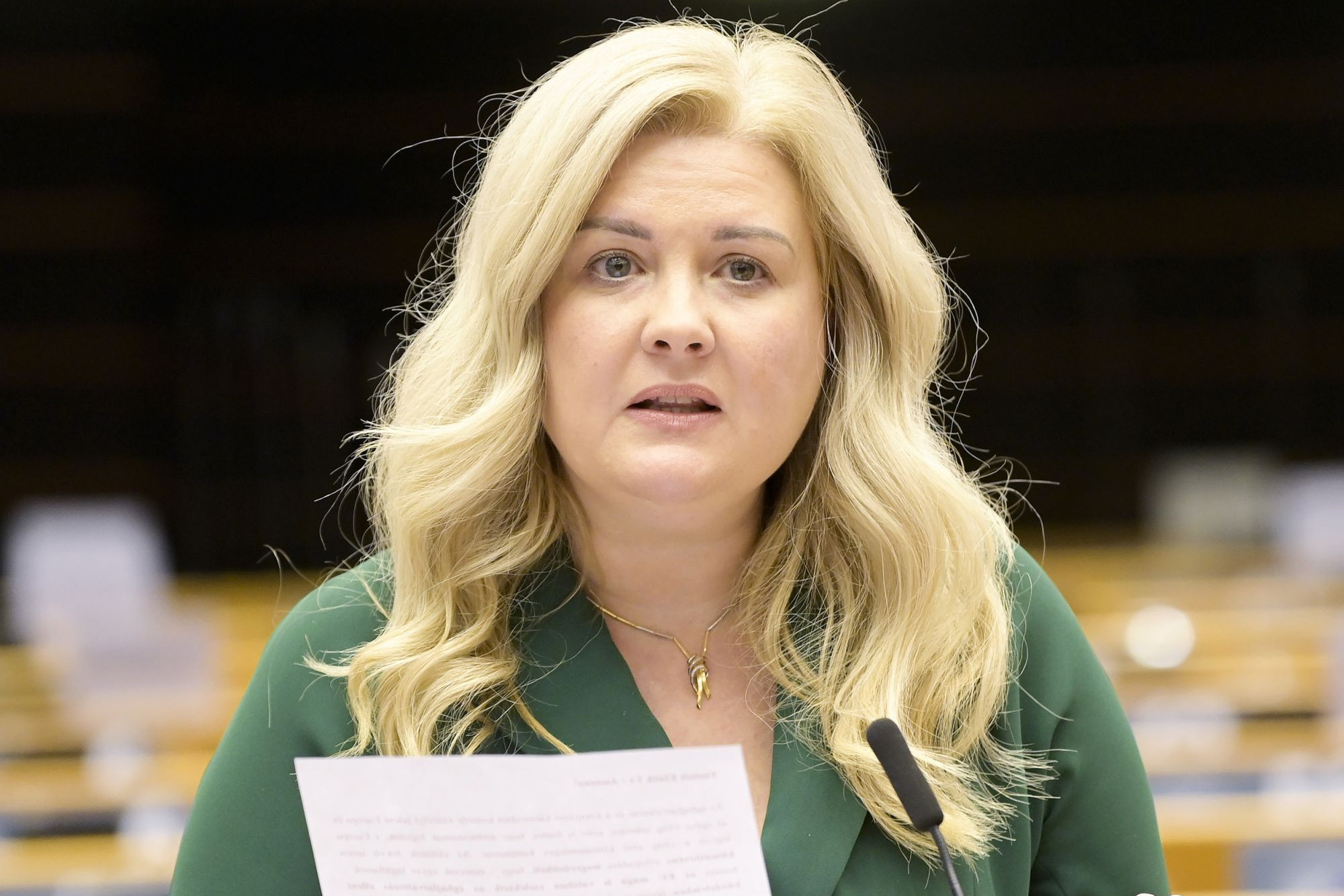 Tóth Edina Újra kell indítani a gazdaságot