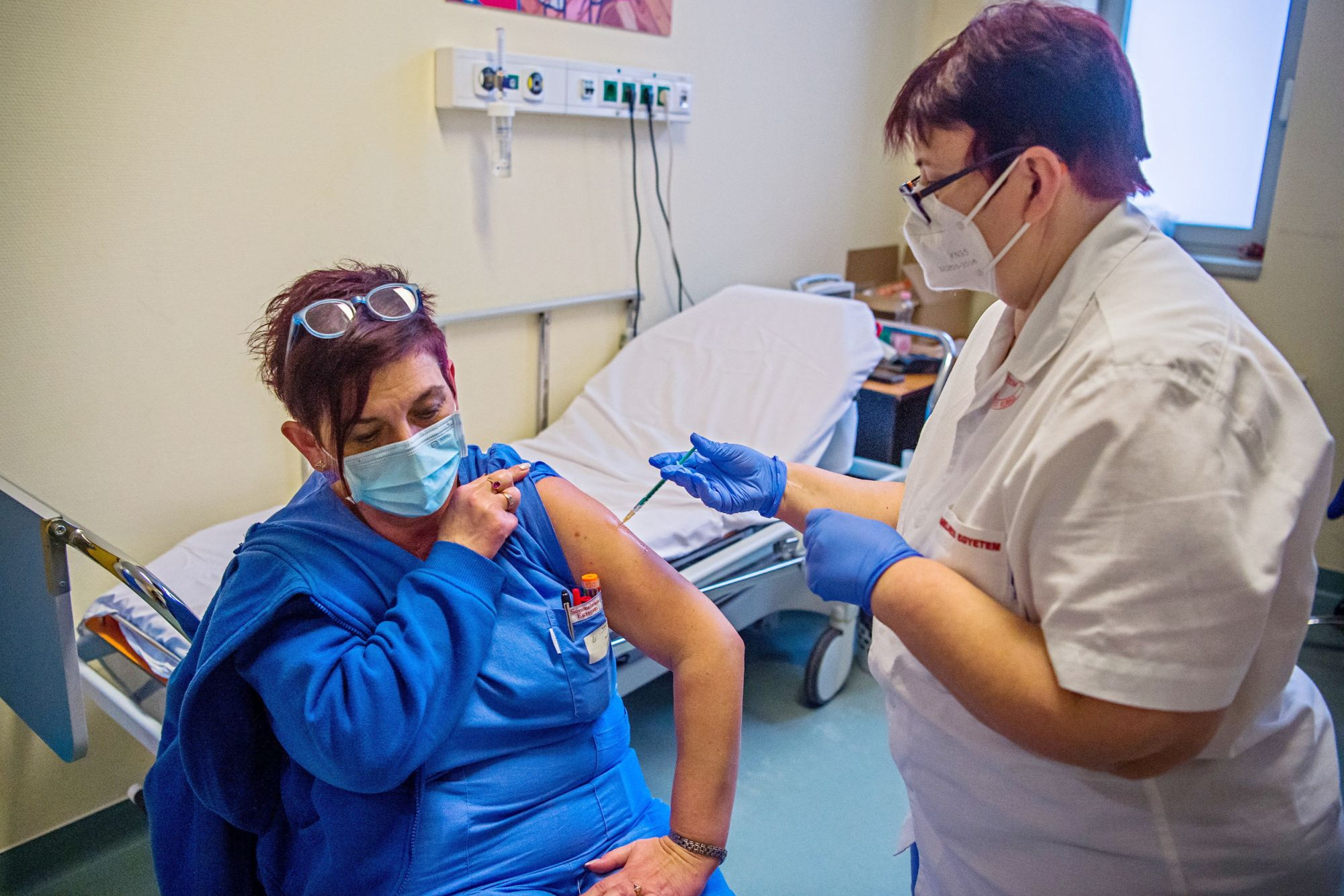 A legfontosabb tudnivalók a védettségi igazolványról