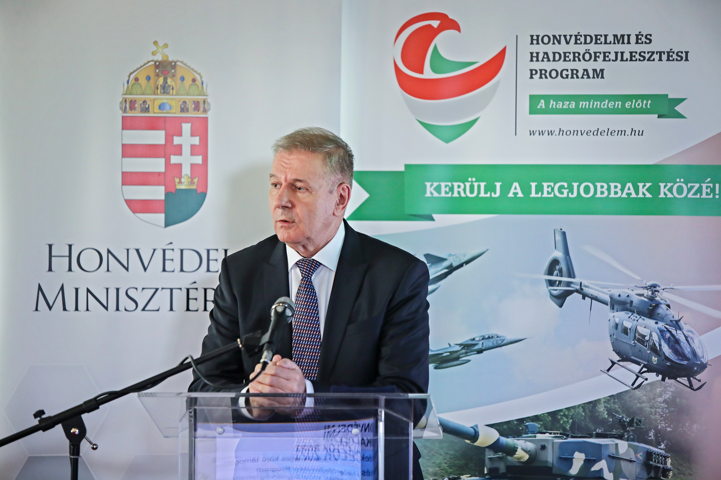 Benkő Tibor: Magyarország elsősorban a déli fenyegetettségnek van kitéve