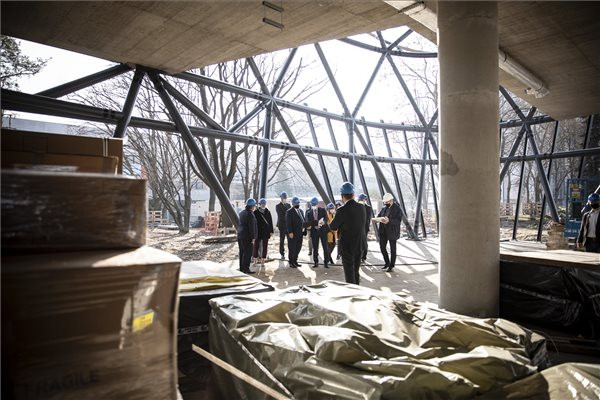 A kormányfő a Hungexpóra látogatott