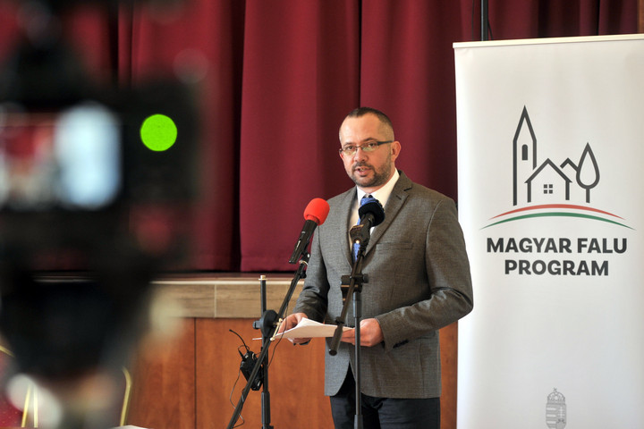Fotó: MTI/Kovács Attila Elérhetők hétfőtől a Magyar falu program első pályázati kiírásai