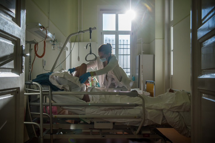 Fotó: MTI/Balogh Zoltán Huszonegy százalékkal magasabb fizetést vihetnek haza az ápolók