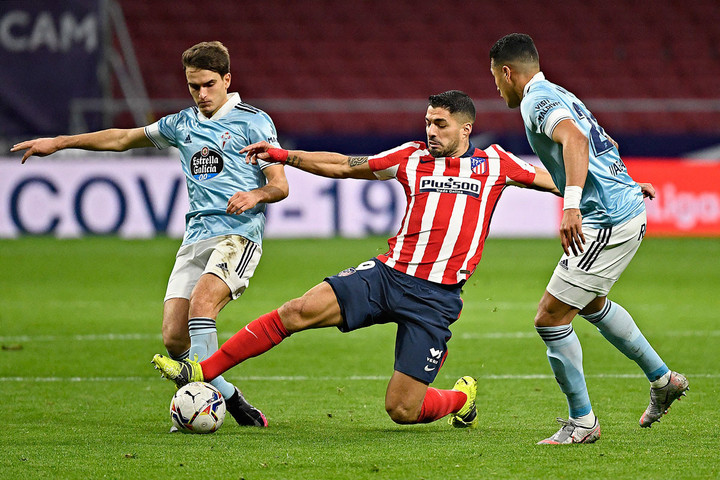 Suárez túltesz a katalán klub valamennyi  világsztárján
