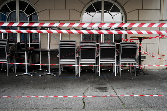 Ausztriában továbbra is zárva maradnak az éttermek, hotelek, színházak és mozik