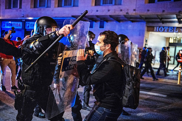 Ismét zavargások voltak Barcelonában
