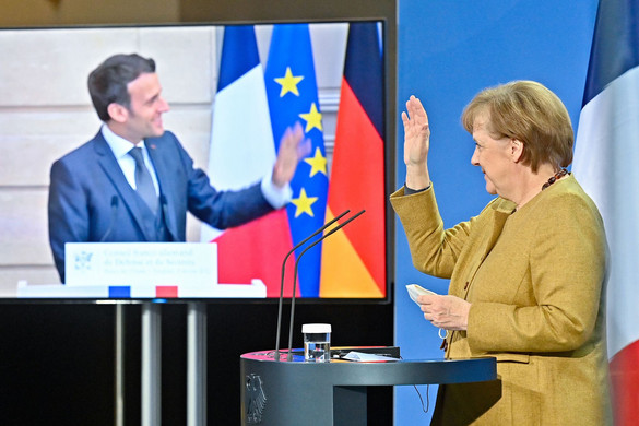 Elítélte Moszkva lépését Merkel