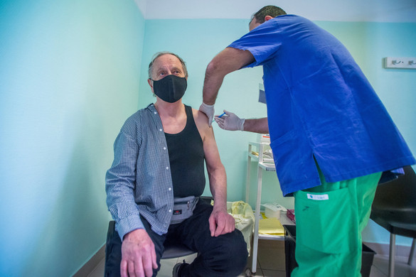 Csütörtökön megkezdődött az oltás a Szputnyik-vakcinával