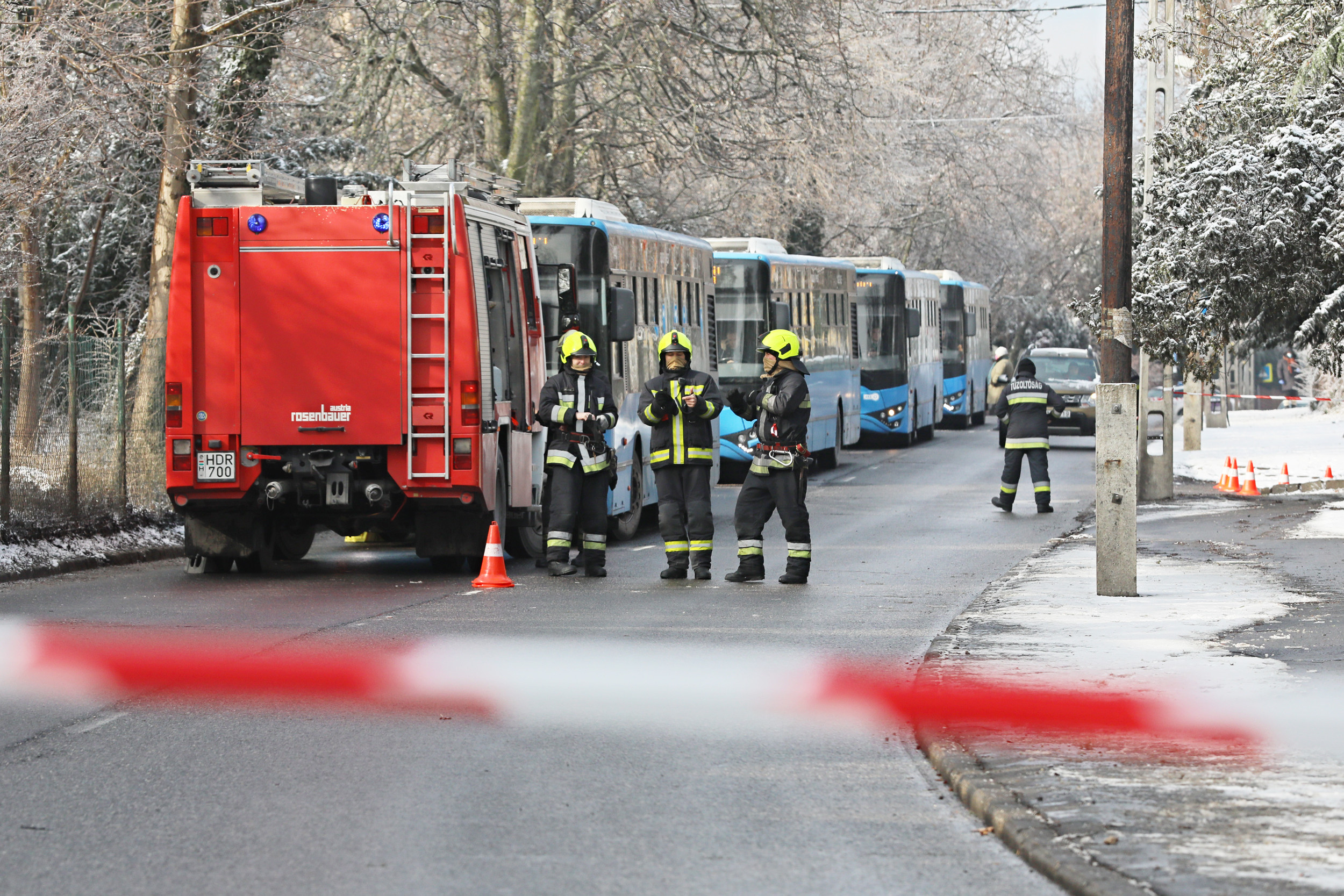 Viharos széllel érkezett meg a fagyos levegő